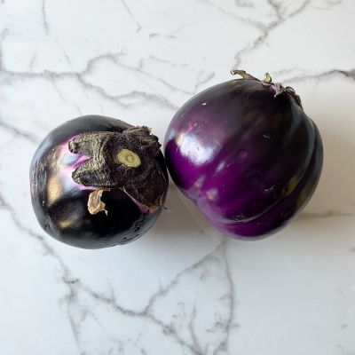 Round Aubergines (approx. 1.5 kg)